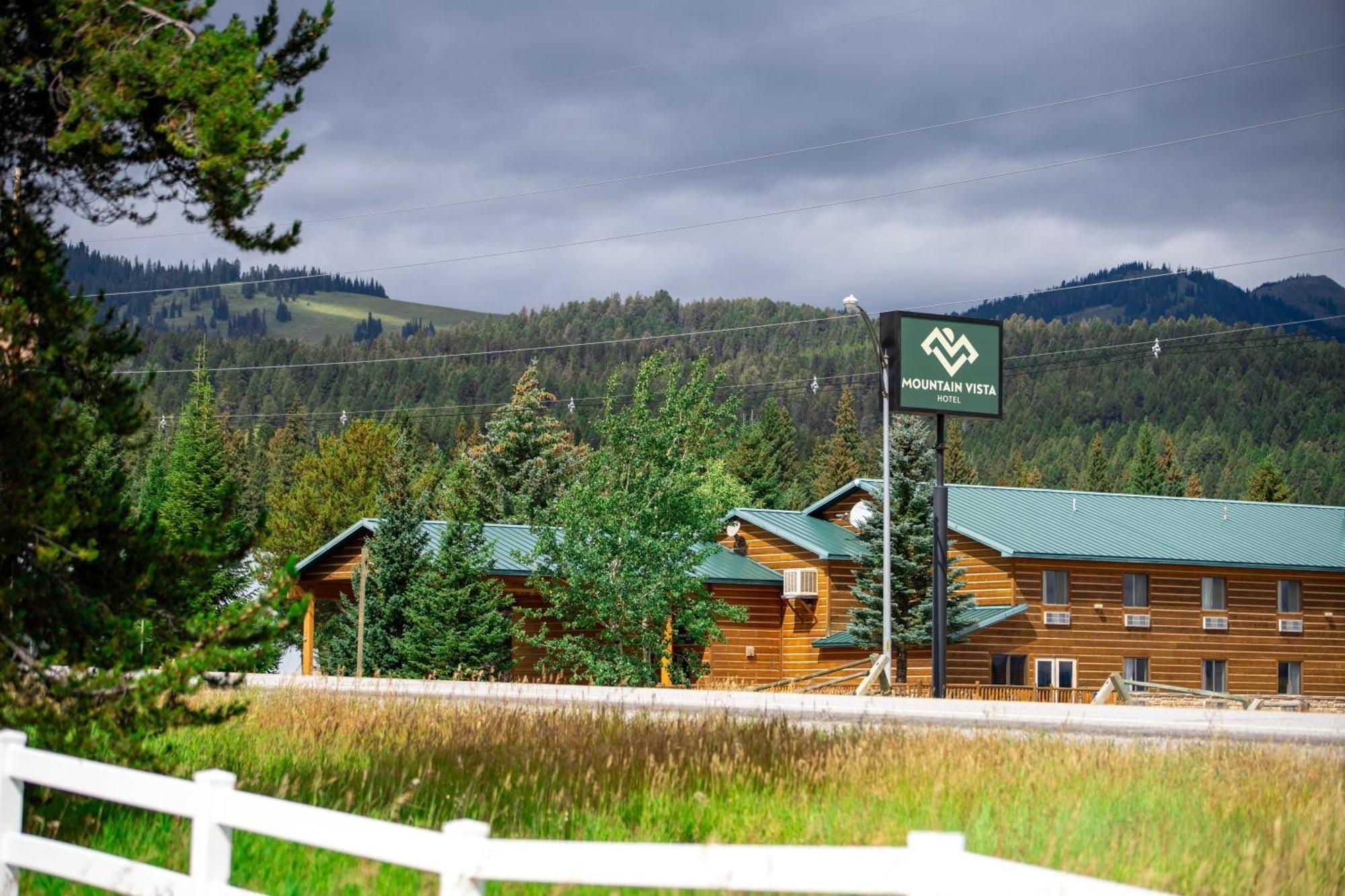 Mountain Vista Hotel West Yellowstone Exteriör bild